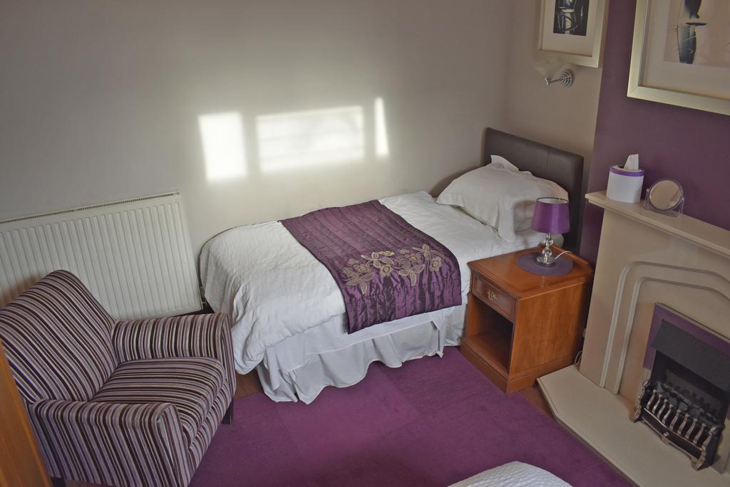 Verdon Guest House Stoke-on-Trent ภายนอก รูปภาพ