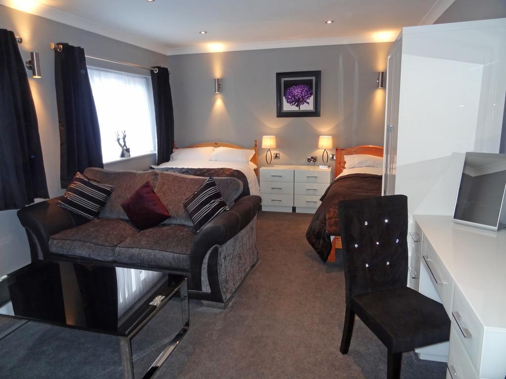 Verdon Guest House Stoke-on-Trent ภายนอก รูปภาพ