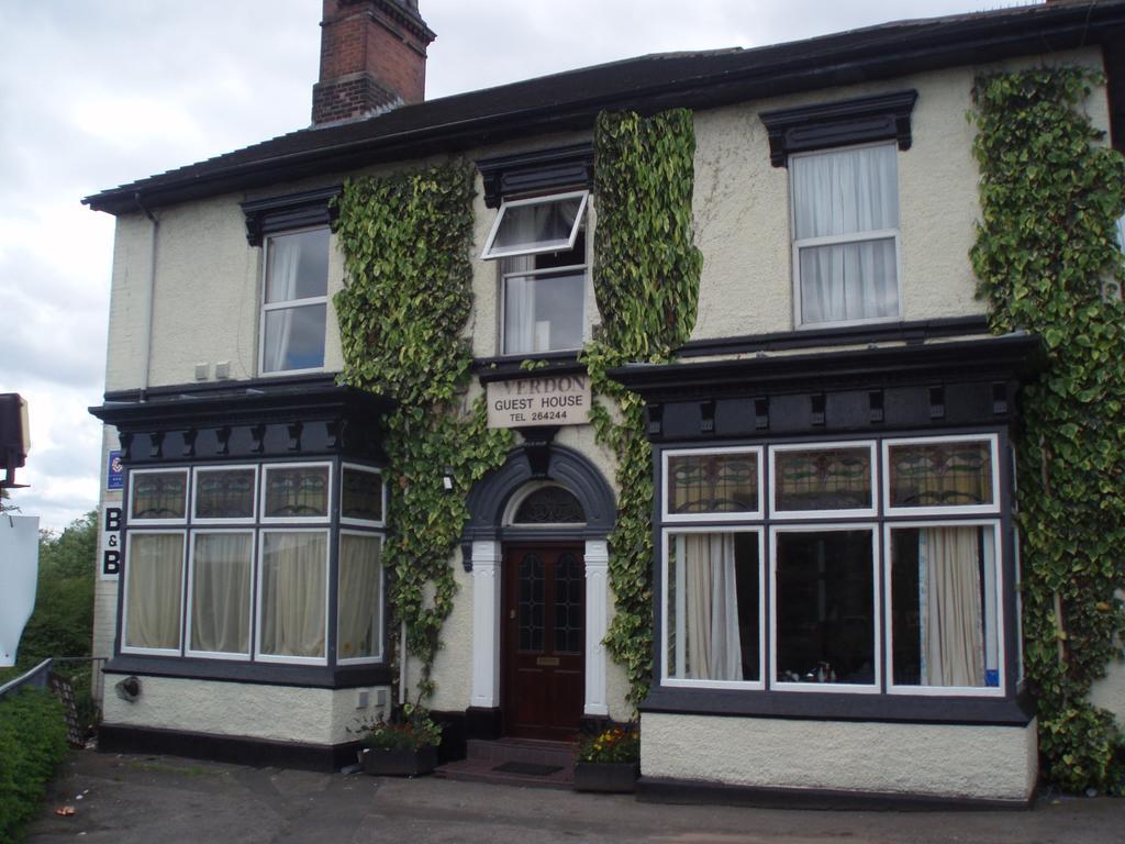 Verdon Guest House Stoke-on-Trent ภายนอก รูปภาพ