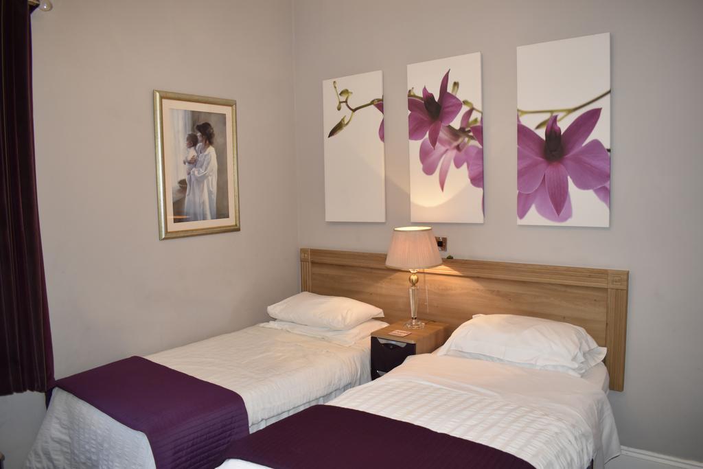 Verdon Guest House Stoke-on-Trent ภายนอก รูปภาพ