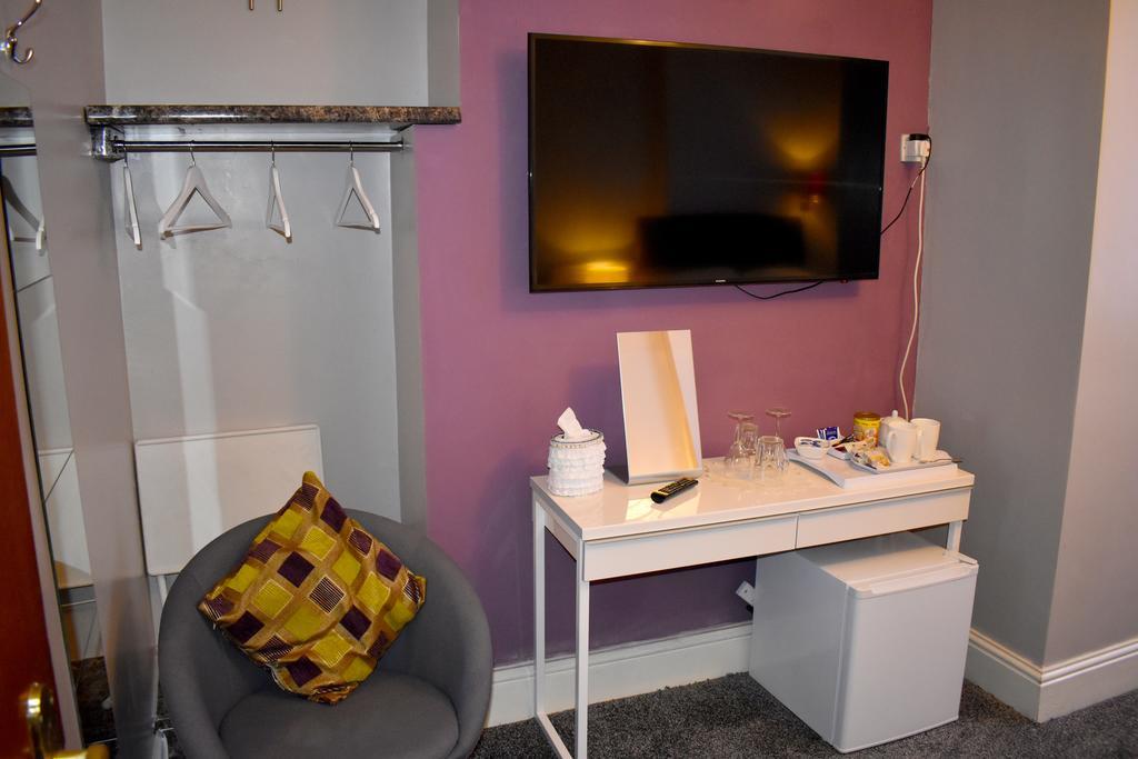 Verdon Guest House Stoke-on-Trent ภายนอก รูปภาพ